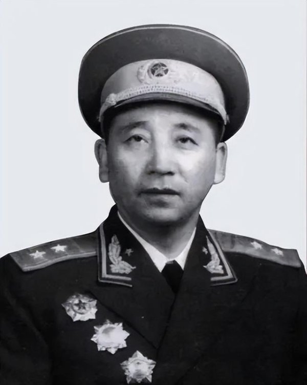 大授衔92：从偏师到“千岁军”！秦基伟的“五星上将”如何炼成？